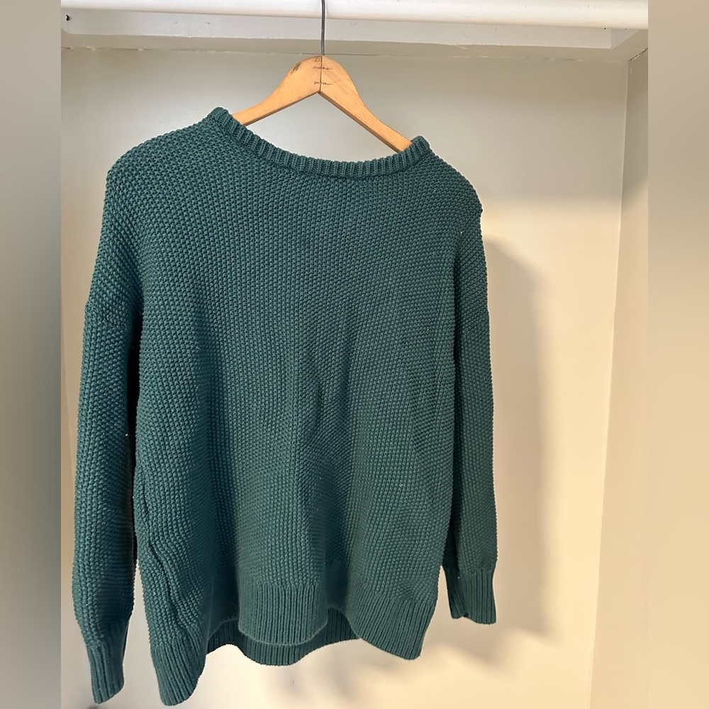 green old navy long sleeve